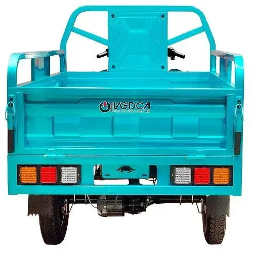fondo_de_un_triciclo_ele_ctrico_de_carga_c400_azul_celeste_2_1.webp